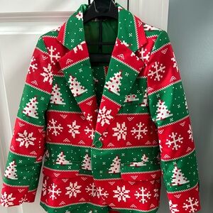 Boys Christmas suit size 4-6. Suitmeister.